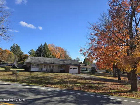 120 Brunswick Rd, Troy, NY 12180