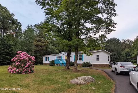 1751 Call St, Lake Luzerne, NY 12846
