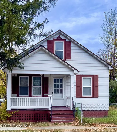 17 111th St, Troy, NY 12182