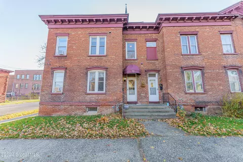 72 Willow St, Cohoes, NY 12047