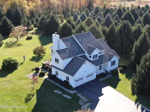 2092 Donnan Rd, Galway, NY 12074
