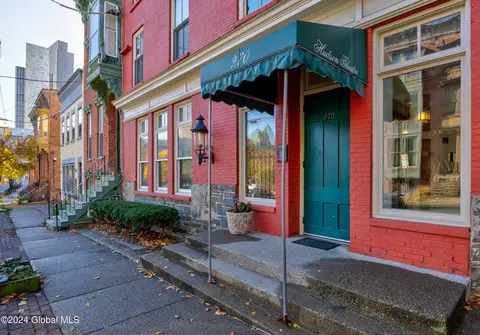 270 Hudson Ave #3F, Albany, NY 12210