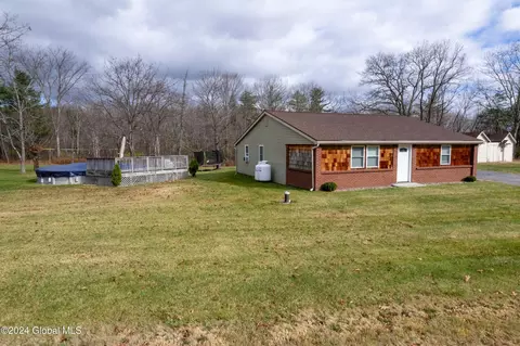12222 Mariaville Rd, Pattersonville, NY 12137