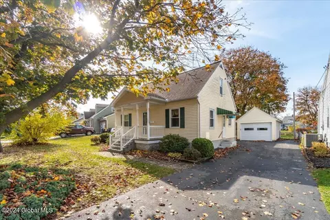 1354 Sunrise Blvd, Rotterdam, NY 12306