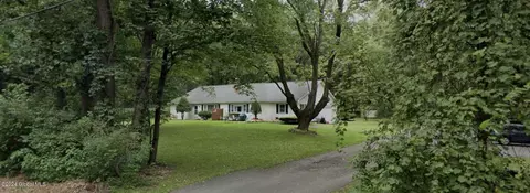 611 Macelroy Rd, Ballston Lake, NY 12019