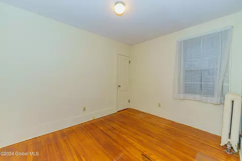 231 Robinson St, Schenectady, NY 12304 photo 20