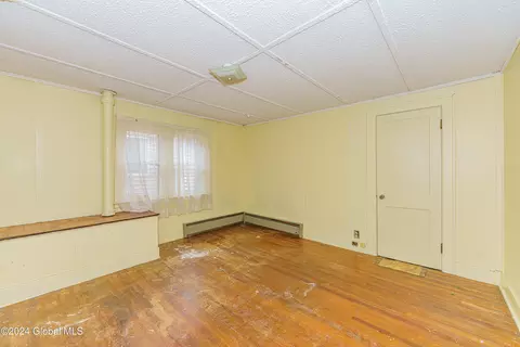 231 Robinson St, Schenectady, NY 12304 photo 28