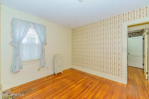 231 Robinson St, Schenectady, NY 12304 photo 19