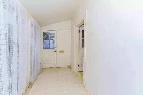 231 Robinson St, Schenectady, NY 12304 photo 33