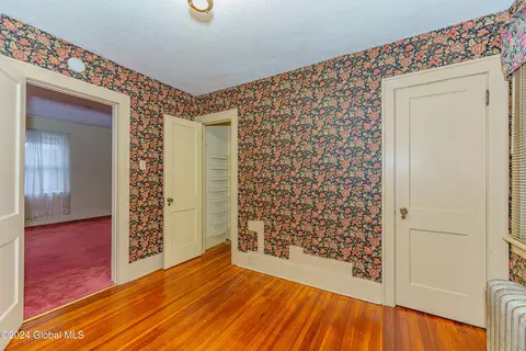 231 Robinson St, Schenectady, NY 12304 photo 17