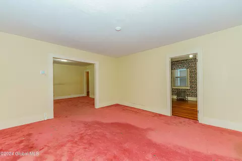 231 Robinson St, Schenectady, NY 12304 photo 7
