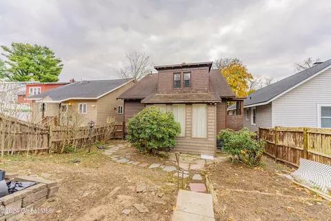 231 Robinson St, Schenectady, NY 12304 photo 37