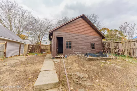231 Robinson St, Schenectady, NY 12304 photo 36
