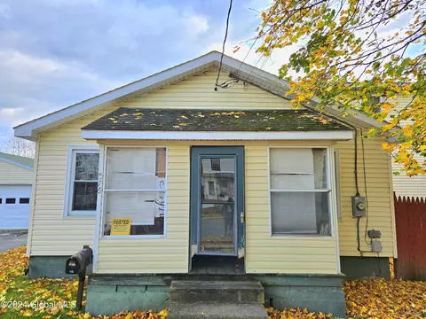 576 Lower Allen St, Hudson Falls, NY 12839