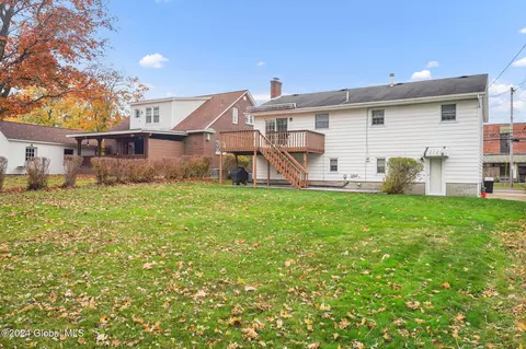 Exterior - 23 Rosa Rd, Schenectady, NY 12308 photo 2 of 5
