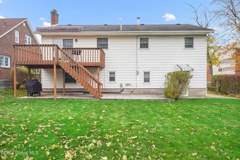 Exterior - 23 Rosa Rd, Schenectady, NY 12308 photo 3 of 5