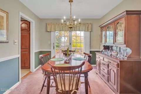 Dining - 23 Rosa Rd, Schenectady, NY 12308 photo 3 of 4