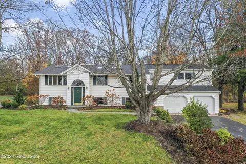 147 Horstman Dr, Glenville, NY 12302