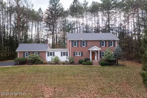 44 S Helderberg Pkwy, Slingerlands, NY 12159