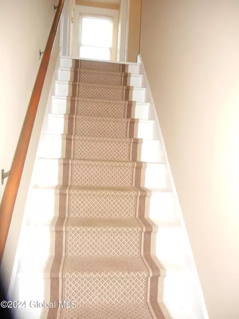 20 Wright St, Hudson Falls, NY 12839 photo 8