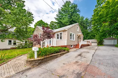 166 W North St, Ballston Spa, NY 12020