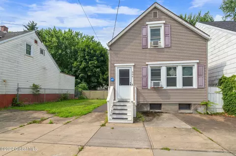 504 2nd St, Albany, NY 12206