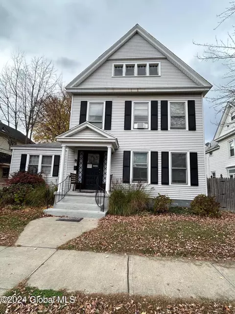 253 6th Ave, Troy, NY 12182