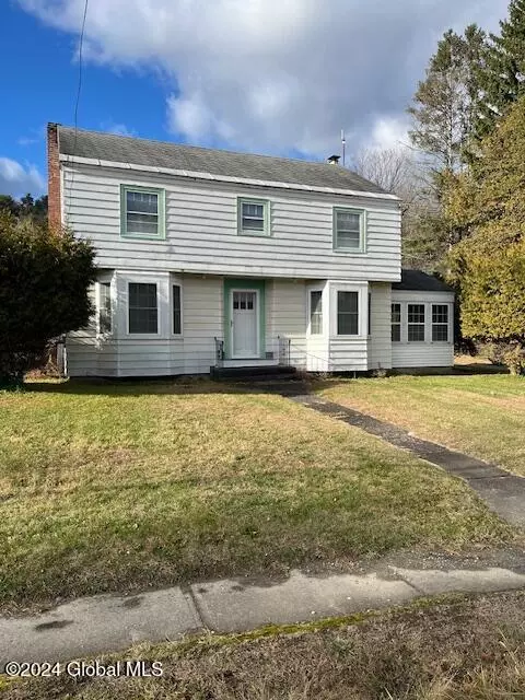 1753 Creek Rd, Crown Point, NY 12928