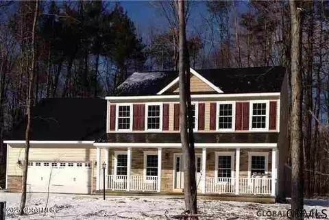 2 Strawberry Fields Dr, Brookview, NY 12033