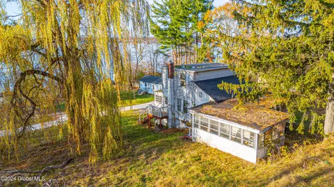 73 Hiller Ln, Saratoga, NY 12866