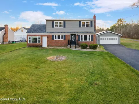 4380 Weaver Rd, Altamont, NY 12009