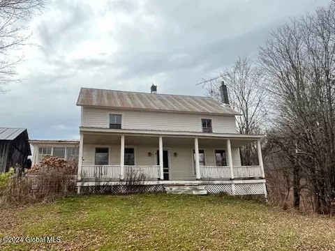 353 Jones Rd, Mount Vision, NY 13810
