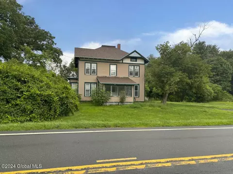 2063 Us Route 67, Pittstown, NY 12185