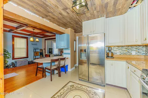 Kitchen - 21 Manchester Rd, Schenectady, NY 12304 photo 1 of 4