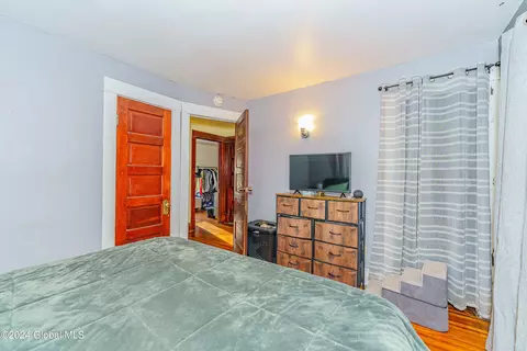 Bedroom - 21 Manchester Rd, Schenectady, NY 12304 photo 2 of 3