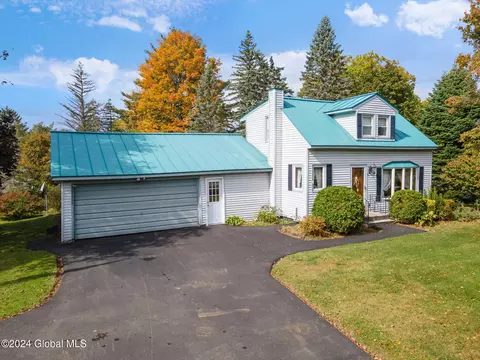 9492 Duanesburg Rd, Delanson, NY 12053