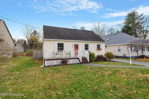 617 Elliott St, Schenectady, NY 12302