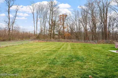 12 Hillside Dr, Glenville, NY 12302 photo 42
