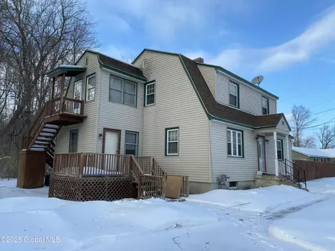 386 Mohawk Dr, Fonda, NY 12068 photo 2