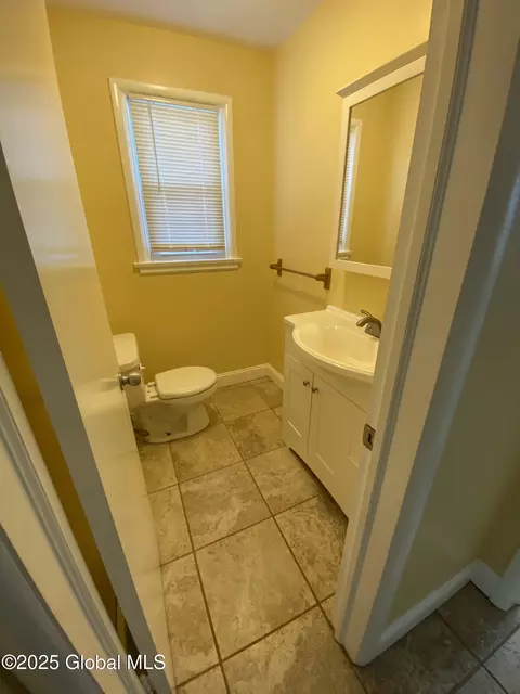 386 Mohawk Dr, Fonda, NY 12068 photo 17