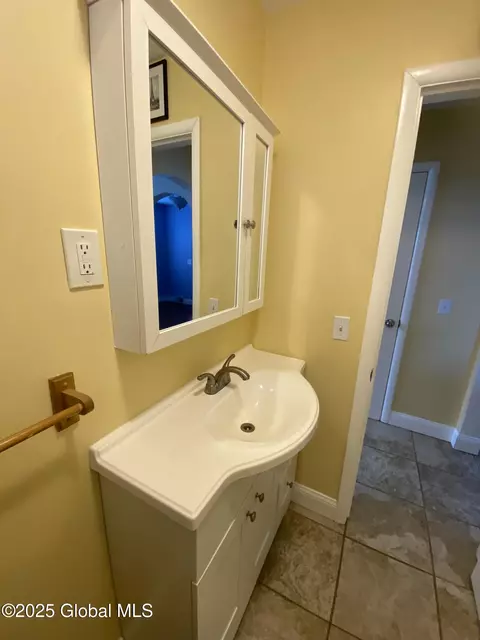 386 Mohawk Dr, Fonda, NY 12068 photo 18