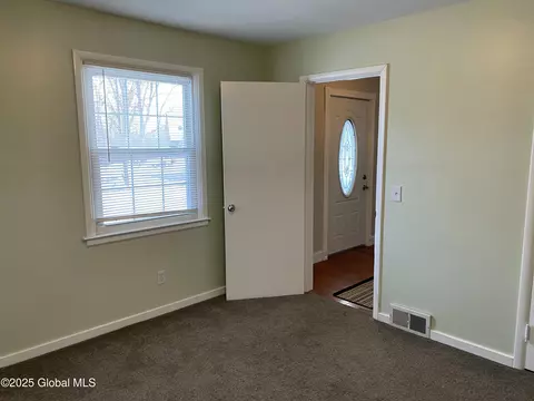 386 Mohawk Dr, Fonda, NY 12068 photo 16