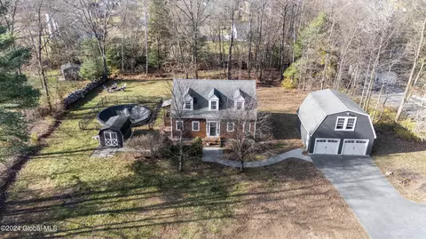 21 Grey Fox Dr, Fort Edward, NY 12828