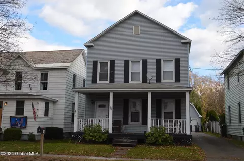 96 Main St, Schaghticoke, NY 12154