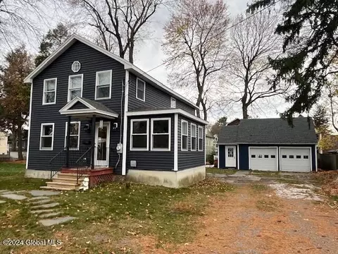 1 Poplar Ave, Troy, NY 12180