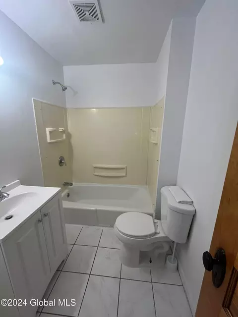 Bath - 1688 Avenue B, Schenectady, NY 12308 photo 1 of 1
