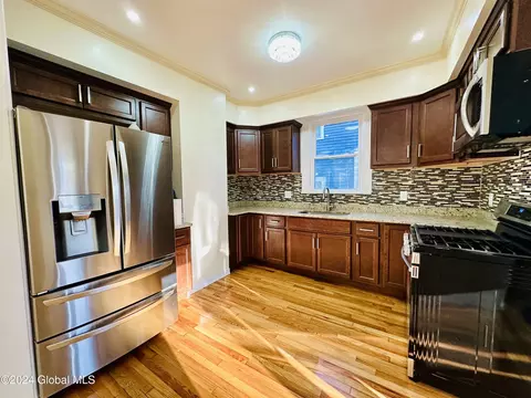 1856 Eastern Pkwy, Schenectady, NY 12309 photo 6
