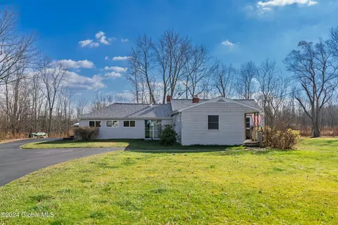 4206 Frederick Rd, Altamont, NY 12009