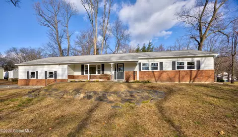 164 Wood Dale Dr, Ballston Lake, NY 12019