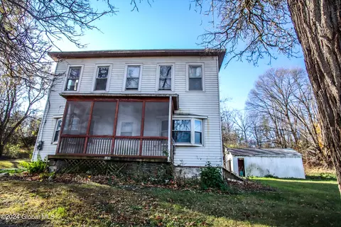 133 Winnie Ave, Ravena, NY 12143